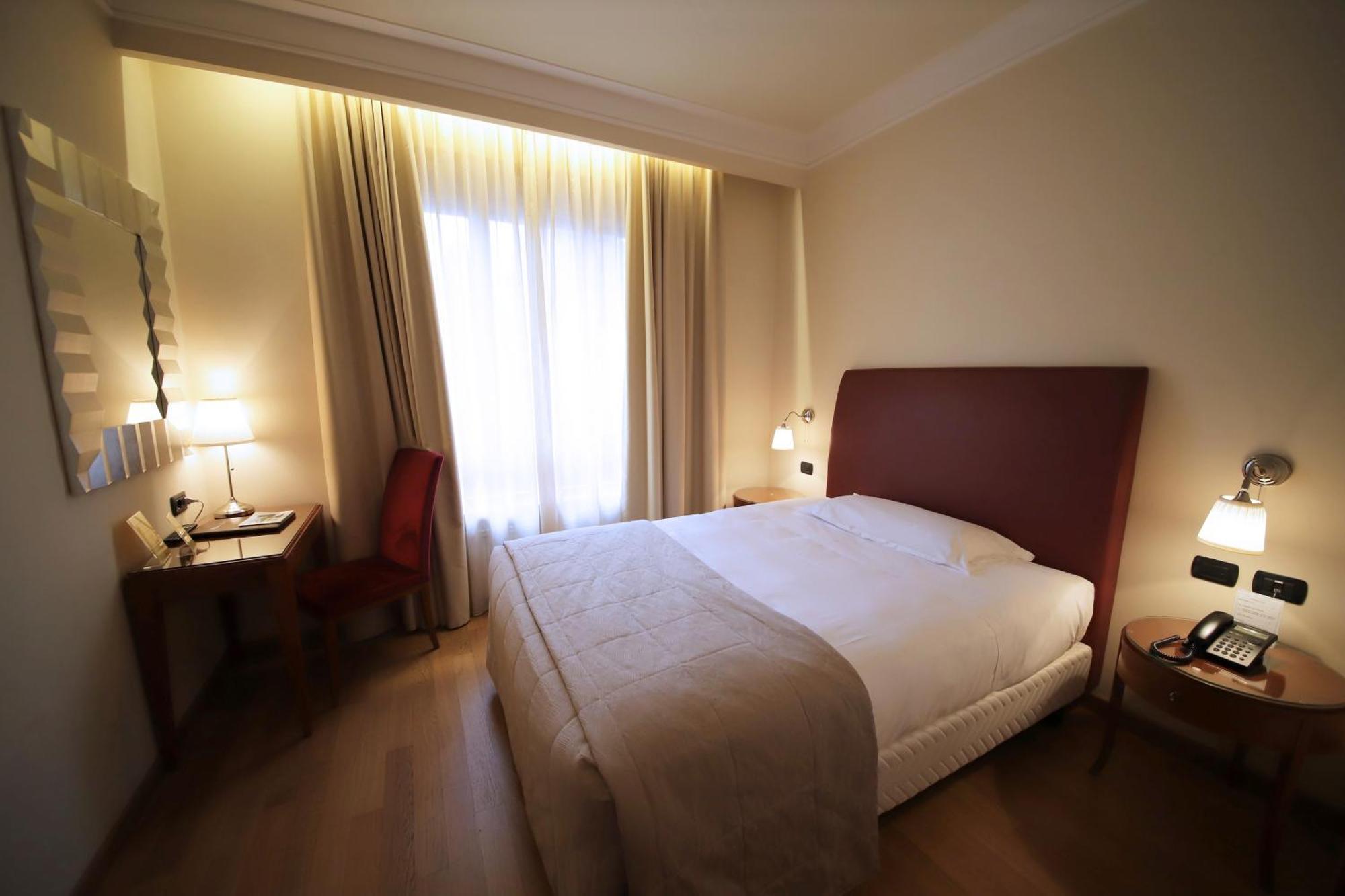 Monica Hotel Fiera Pregnana Milanese Kültér fotó