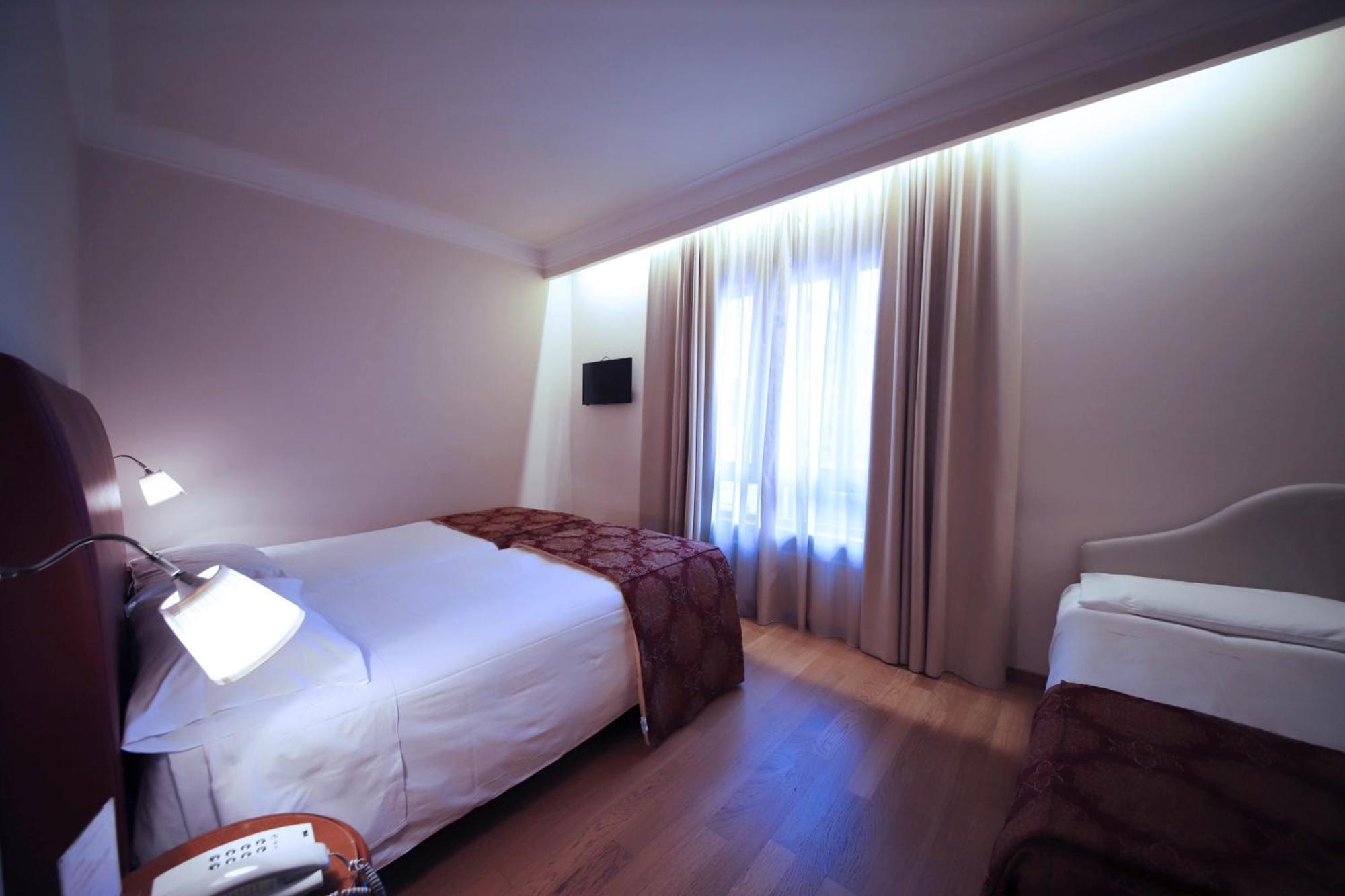 Monica Hotel Fiera Pregnana Milanese Kültér fotó