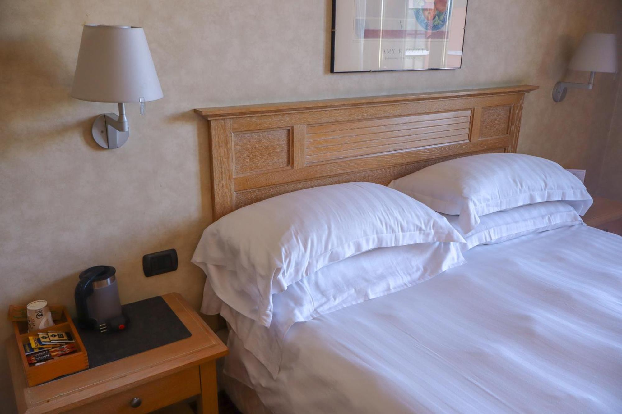 Monica Hotel Fiera Pregnana Milanese Kültér fotó