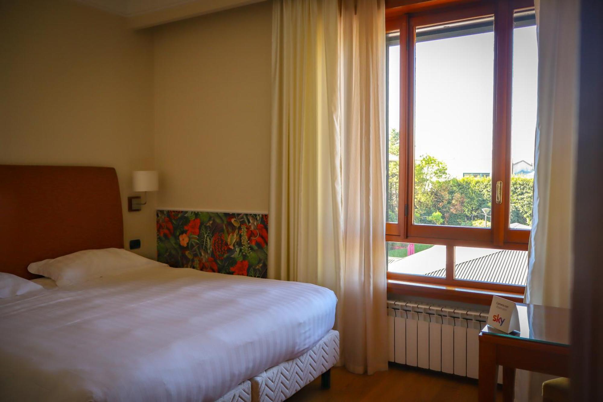Monica Hotel Fiera Pregnana Milanese Kültér fotó